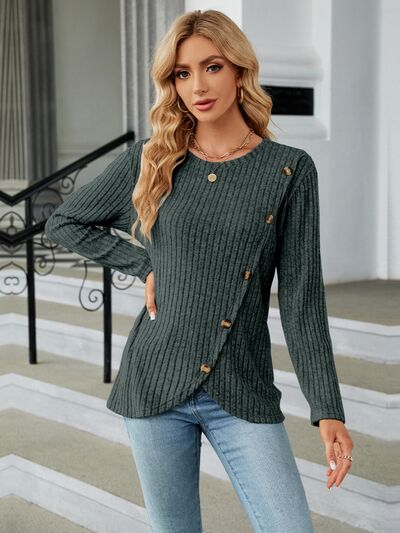 Blusa de manga larga con cuello redondo