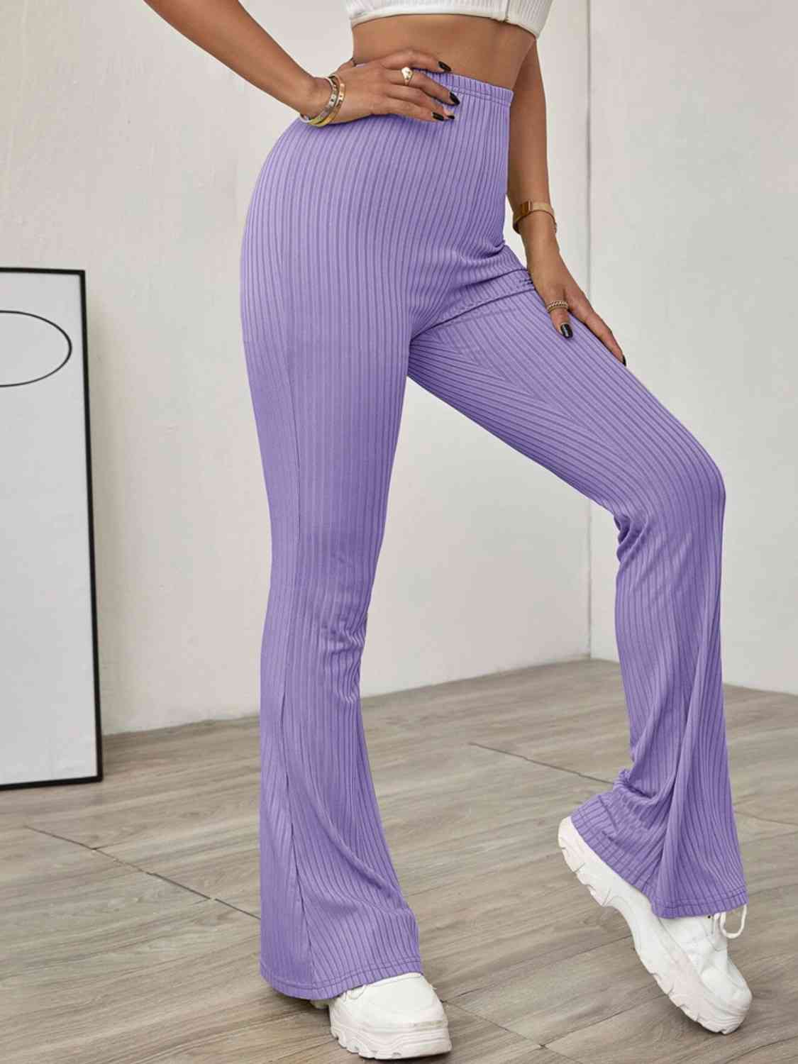 Pantalones acampanados de cintura alta