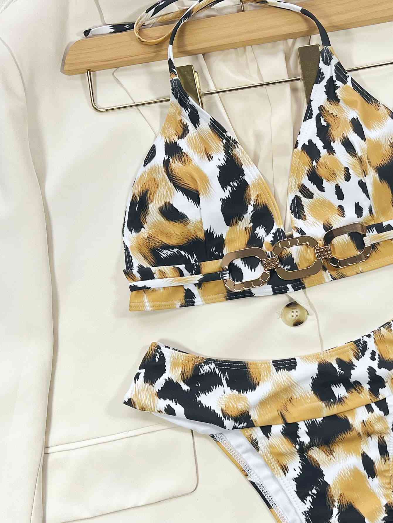 Conjunto de bikini con cuello halter y estampado animal