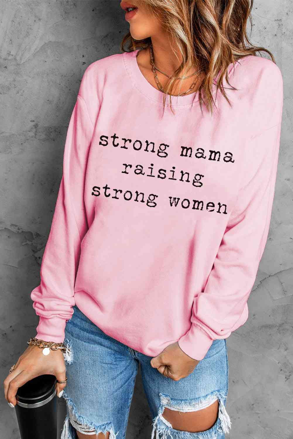 Sudadera gráfica STRONG MAMA RAISING STRONG WOMEN