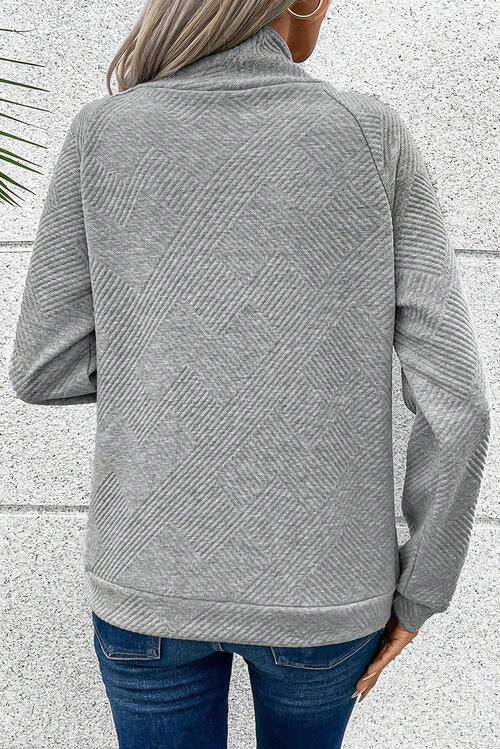 Geometric Buttoned Long Sleeve Sweatshirt