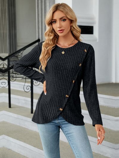 Blusa de manga larga con cuello redondo